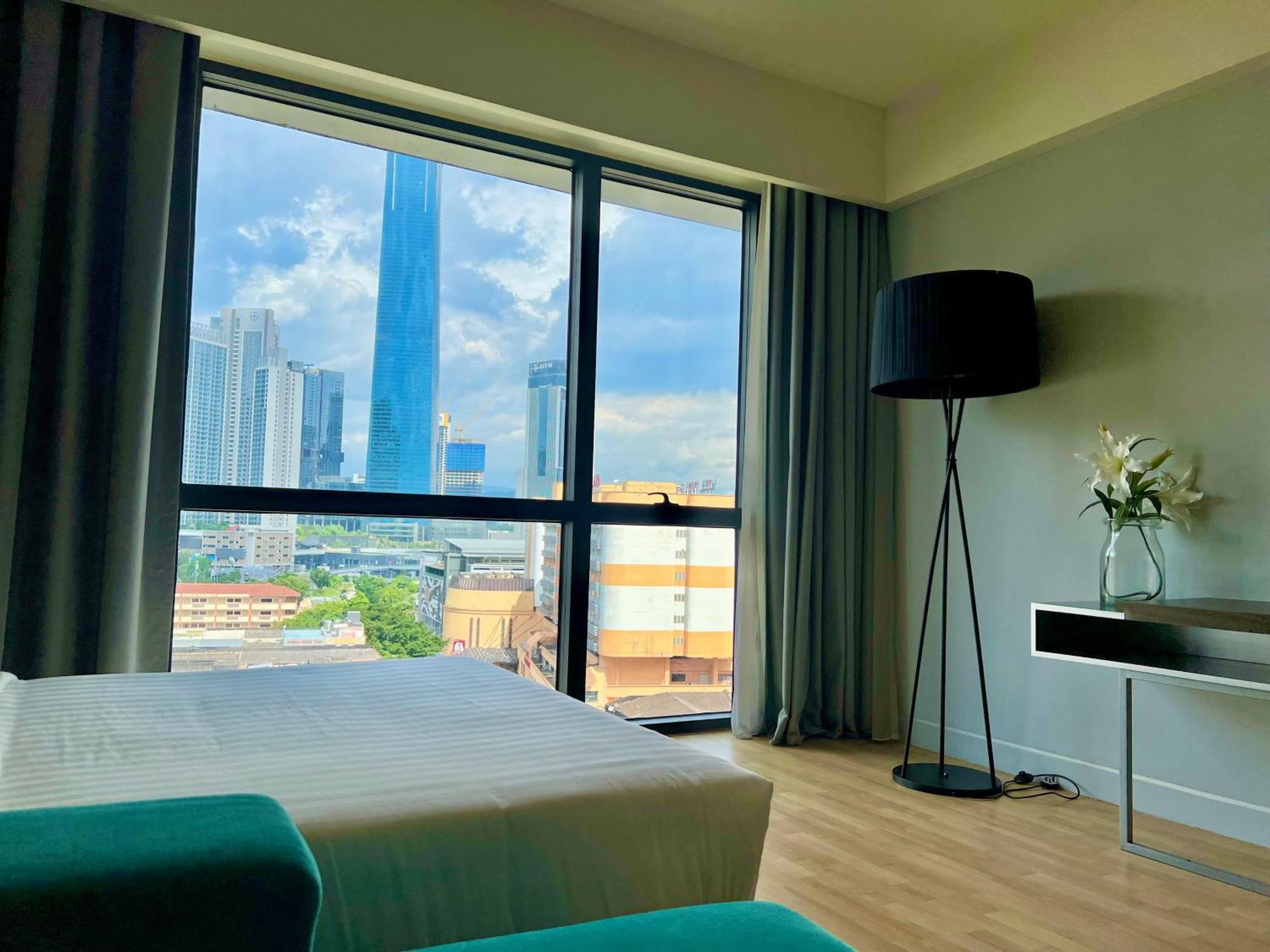 Infini Suites@ D'Majestic Place Куала Лумпур Стая снимка
